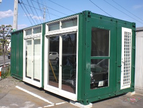 �R���R���e�i�@�{�H����4